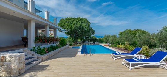 810_0288.jpg Book a villa in Rijeka Region