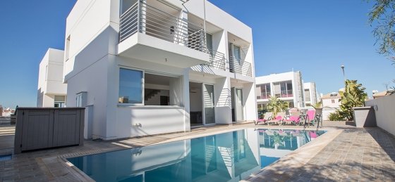 cart0129.jpg Holiday home in Cyprus villa booking