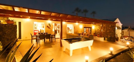 dos_piedras-night-5.jpg Villa in Puerto del Carmen to rent