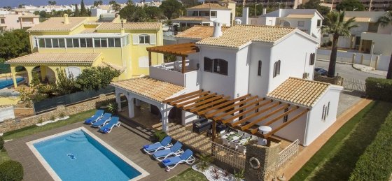 drone2.jpg Book a villa in Algarve