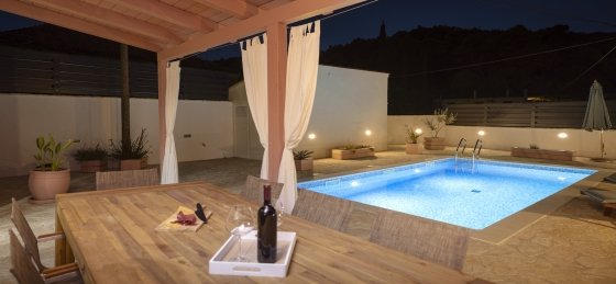 dsc06985.jpg Villas in Hvar