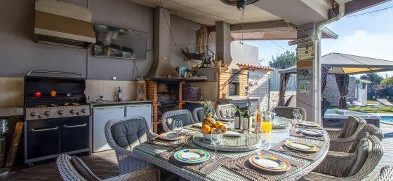 exterior2.jpg Book a villa in Algarve