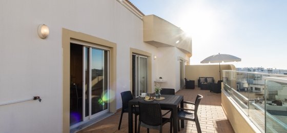 exterior_5.jpg Book a villa in Vilamoura