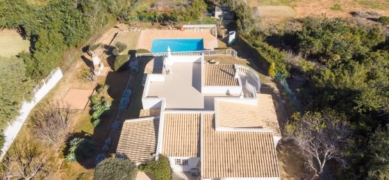 Book a villa in Albufeira