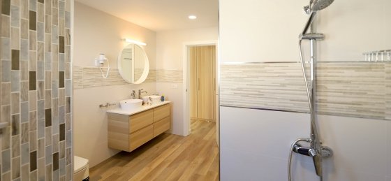 juliet-bathroom-1a.jpg Villas in Puerto del Carmen