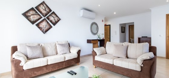 sala3.jpg Villa rentals in Vilamoura