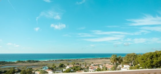 v49_terraza-1-3.jpg Book a villa holiday in Balearic Islands