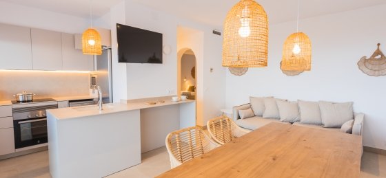 v49a_salon-1.jpg Book a villa in Balearic Islands