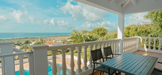 v49a_terraza-1.jpg Holiday villas in Son Bou