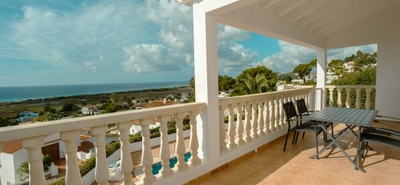 v49b_terraza-1-2.jpg Villa in Balearic Islands to rent