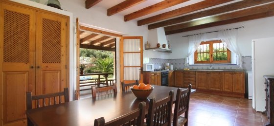 caragola_-_dining_room_2_2400x1600.jpg Holiday villas in Mallorca