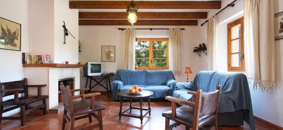 caragola_-_saloon_1_2400x1600.jpg Holiday villas in Pollensa