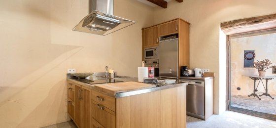 florit_-_kitchen_4_2400x1600sf17.jpg Book a villa in Sa Pobla