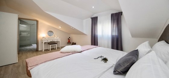 img_5897.jpg Villas in Rijeka Region