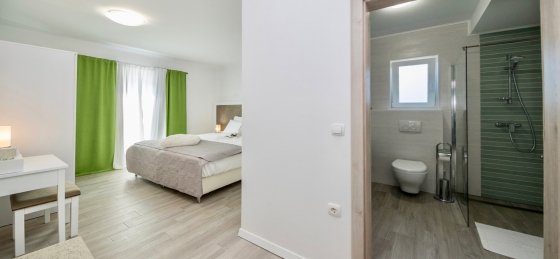 img_5912.jpg Book a villa in Croatia