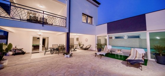 img_6036.jpg Book a villa in Croatia