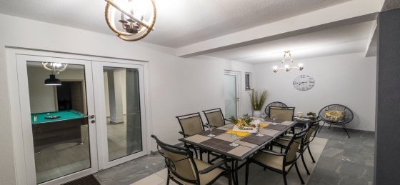 img_6047.jpg Villas in Rijeka Region