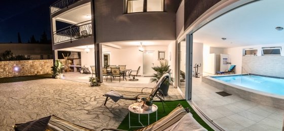 img_6083-pano.jpg Villa rentals in Rijeka Region