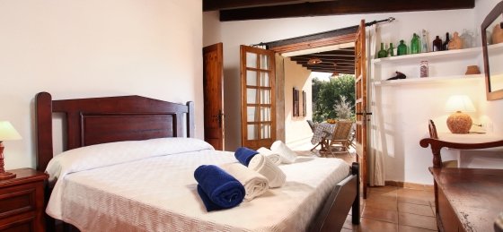 juanito_-_bedroom_1-1.jpg Holiday home in Mallorca villa booking