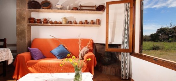 juanito_-_saloon_02.jpg Villa holidays in Mallorca