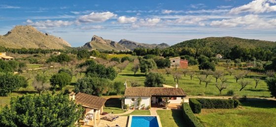 juanito_-_swimming_pool_01.jpg Holiday villas in Puerto Pollensa