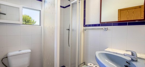 marina_nova_-_bathroom_1-1_2400x1600.jpg Book a villa holiday in Spain