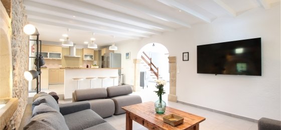 papa_-_saloon_01_2023_sf.jpg Villa holidays in Spain