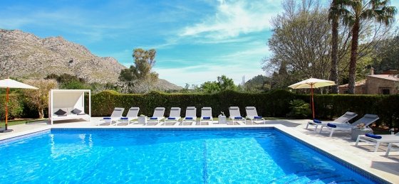 papa_-_swimming_pool_ds_05_2023_sf.jpg Villa rentals in Mallorca