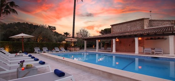 papa_-_swimming_pool_ns_01_2023_sf.jpg Holiday villas in Pollensa
