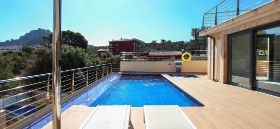 cavall_-_swimming_pool_05_2023_2400x1600.jpg Villa holidays in Cala San Vicente