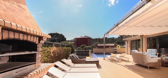 cavall_-_x_bbq_01_2023_2400x1600.jpg Villa holidays in Balearic Islands