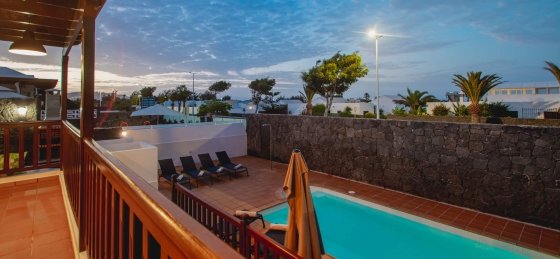 Book a villa holiday in Playa Blanca