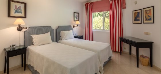 Book a villa holiday in Algarve