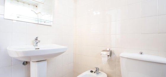 xiprer_-_bathroom_1-2_2400x1600.jpg Book a villa in Balearic Islands
