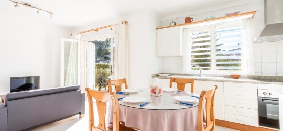 xiprer_-_kitchen_2_2400x1600.jpg Book a villa in Puerto Pollensa