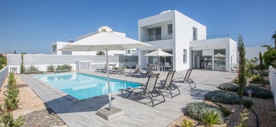 1.jpg Villa in Cyprus to rent