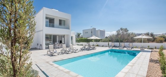 2.jpg Villas in Cyprus