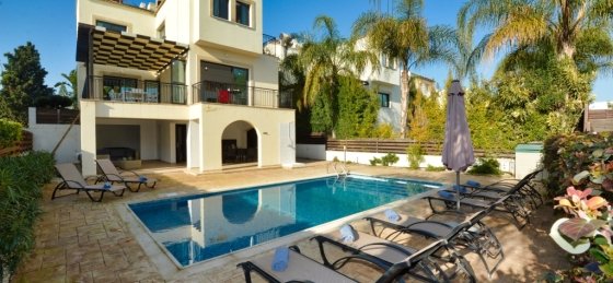 2.jpg Villa in Cyprus to rent