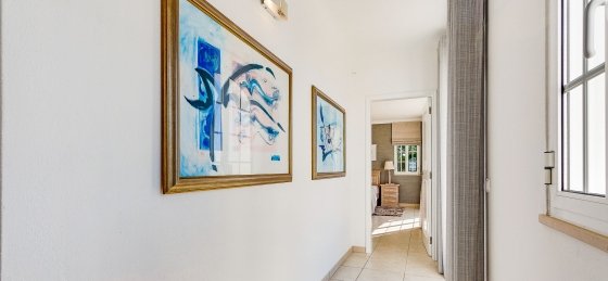 family-pool-beach-house-in-albufeira-with-huge-garden-tripwix-pt-0120.jpg Book a villa holiday in Albufeira