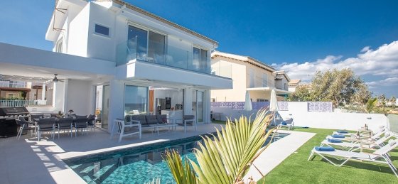 29.jpg Villa in Cyprus to rent