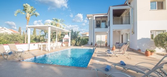 2.jpg Villas in Protaras