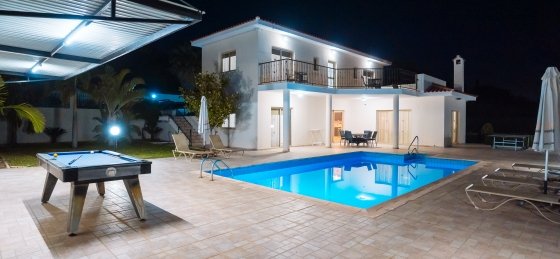 Villa holidays in Coral Bay