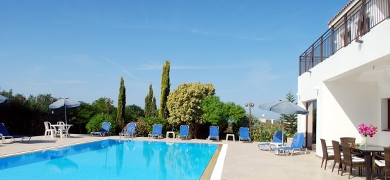 18.jpg Book a villa in Paphos