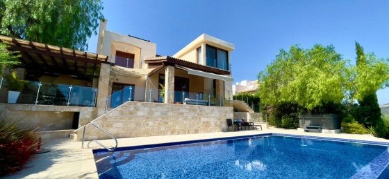 80251f6c-b766-47cd-8d08-44814b724838.jpg Villa in Cyprus to rent