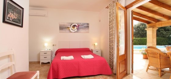 mar_-_bedroom_1-1_2400x1600.jpg Villa in Spain to rent