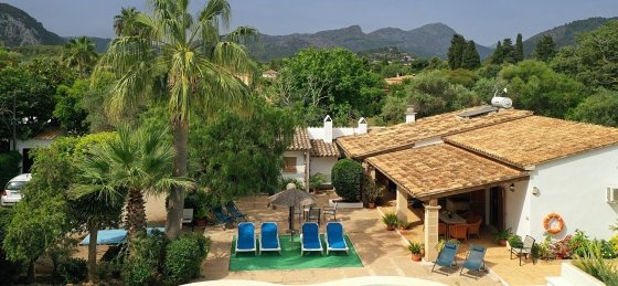 mar_-_swimming_pool_05_2400x1600.jpg Book a villa holiday in Spain