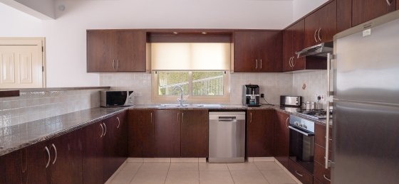 Book a villa in Coral Bay