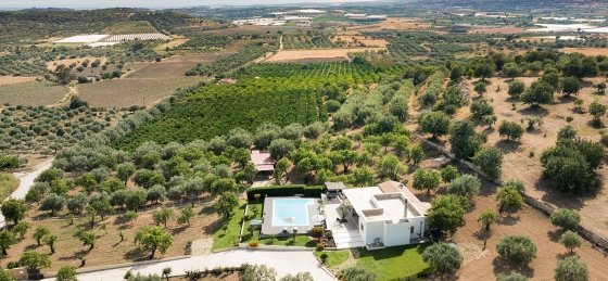 Villa holidays in Noto
