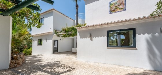 Book a villa in Portugal