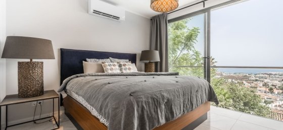 n4.jpg Book a villa holiday in Spain